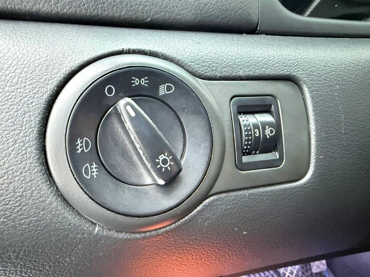 Купить Skoda Octavia I (A4) Рестайлинг, 2007, 217 000 км, фото №12