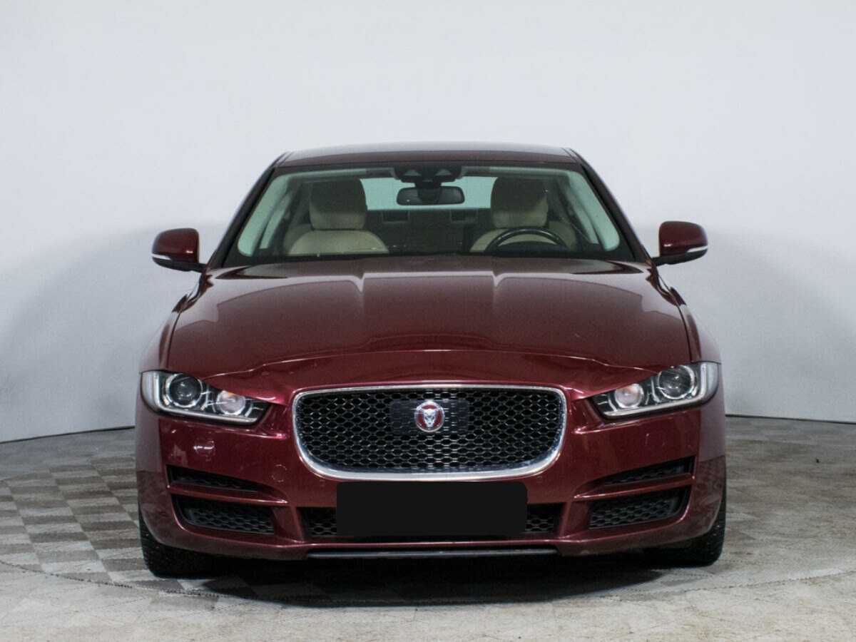 Купить Jaguar XE, 2016, 88 000 км, фото №2