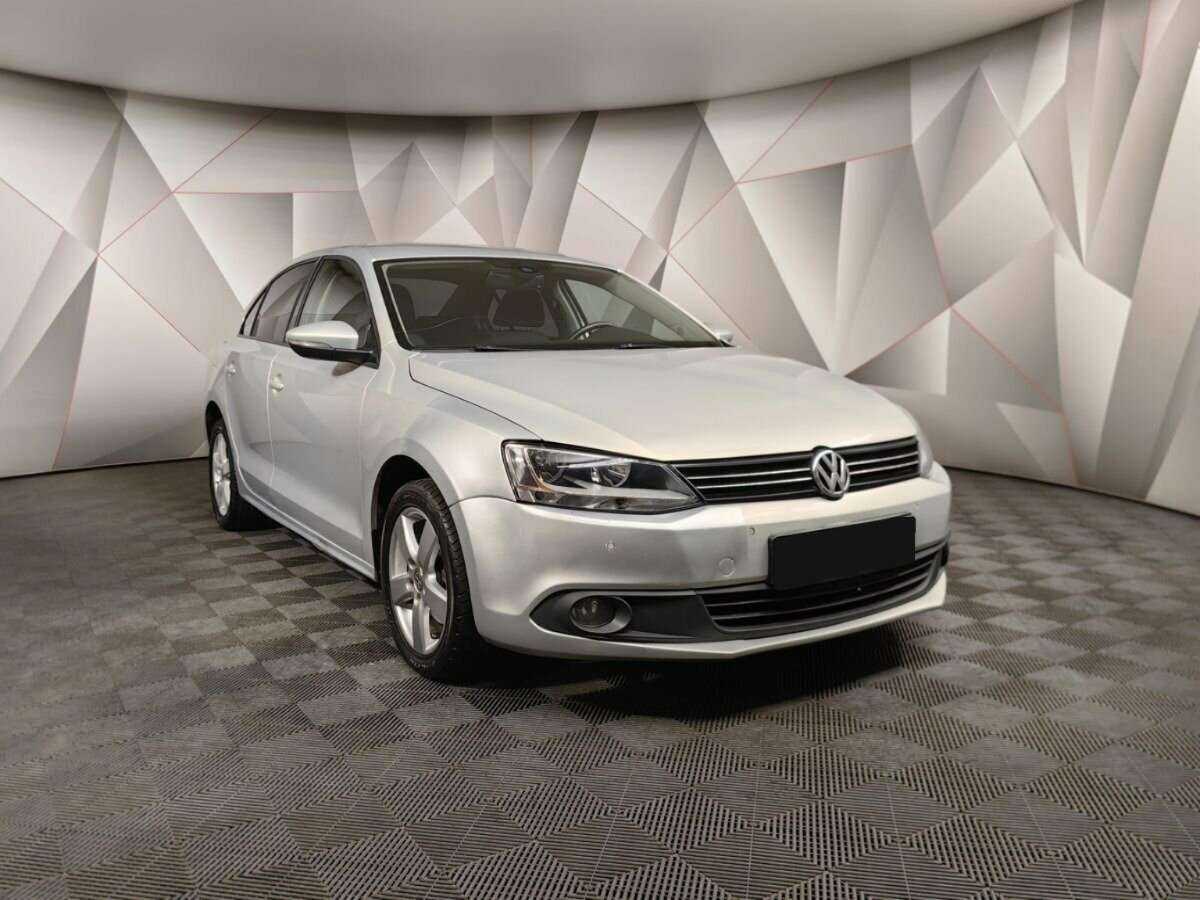 Купить Volkswagen Jetta, 2011, 235 873 км, фото №3