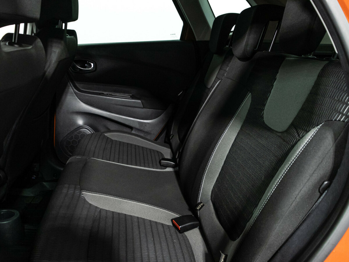 Купить Renault Kaptur I, 2017, 72 300 км, фото №10
