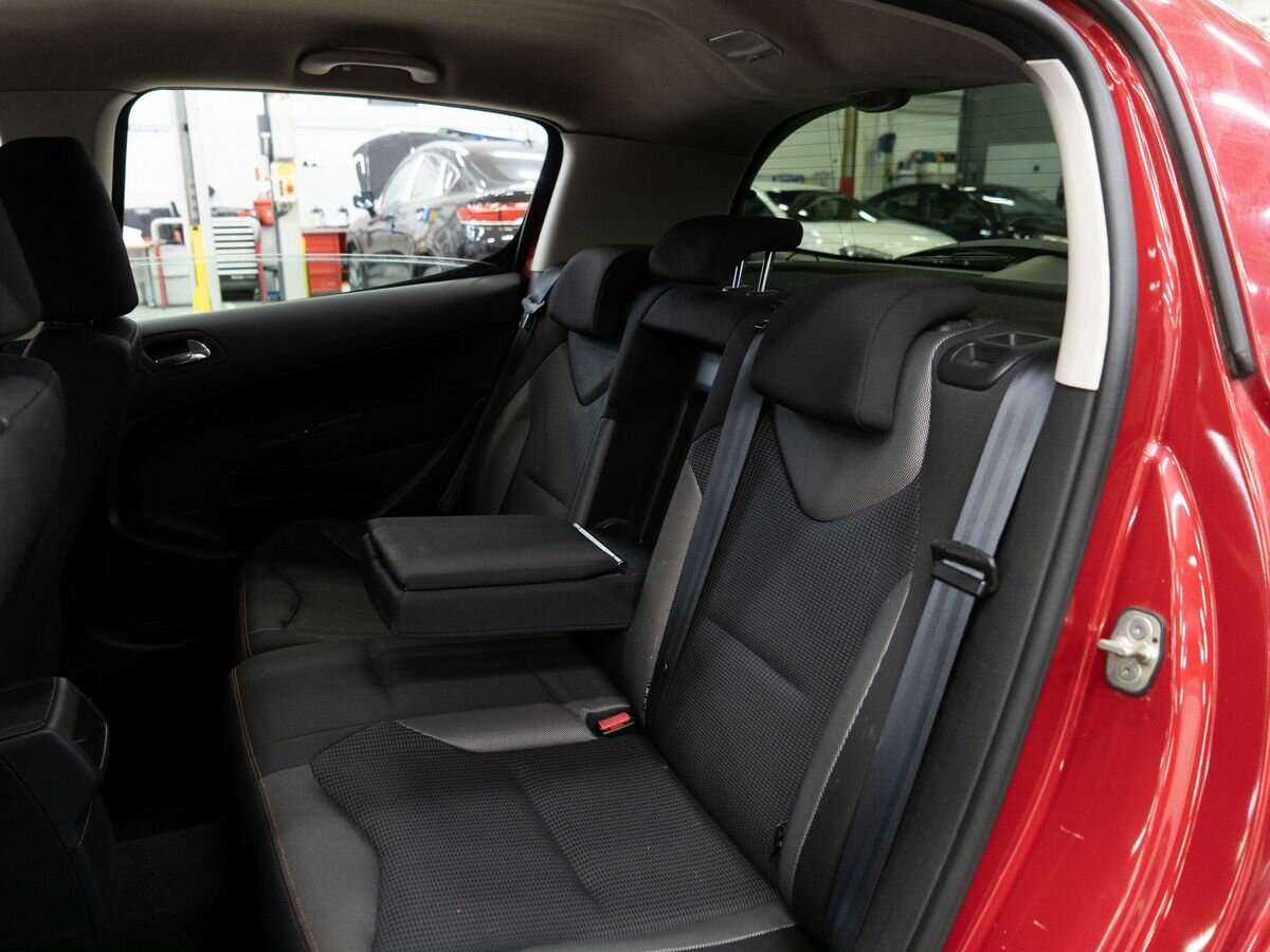 Купить Peugeot 308, 2011, 159 653 км, фото №7