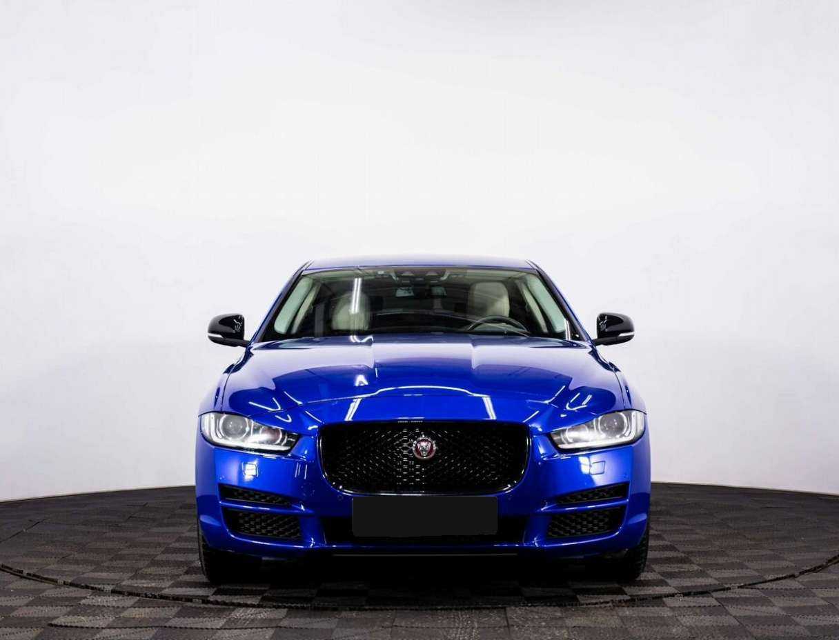 Купить Jaguar XE, 2017, 54 000 км, фото №2