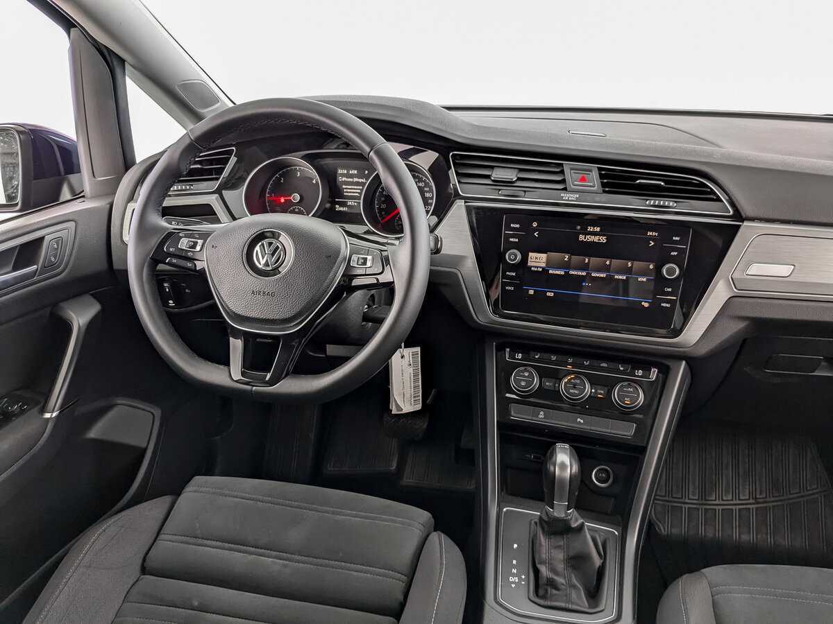 Купить Volkswagen Touran, 2018, 234 634 км, фото №23
