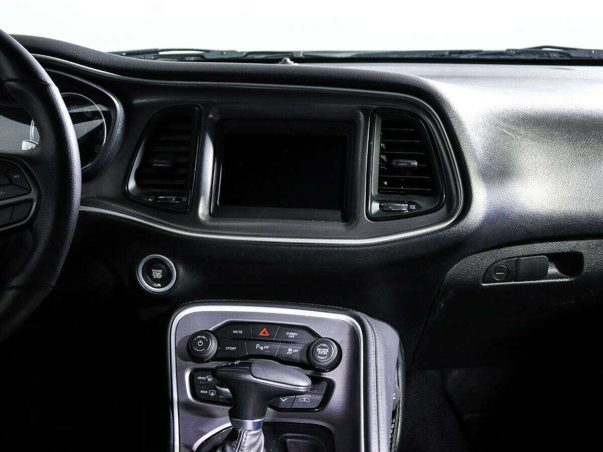 Купить Dodge Challenger, 2022, 2 560 км, фото №11
