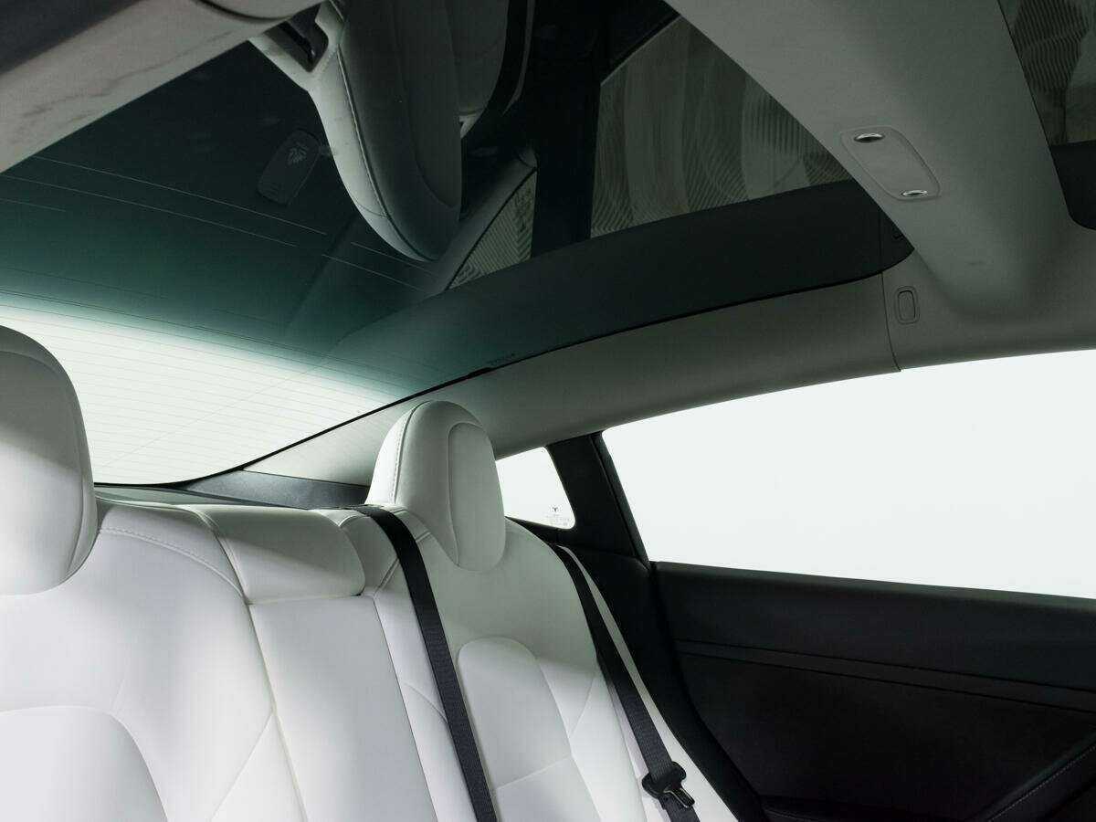 Купить Tesla Model 3 Performance, 2022, 5 001 км, фото №13