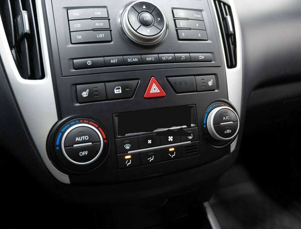 Купить Kia Ceed, 2012, 207 297 км, фото №20