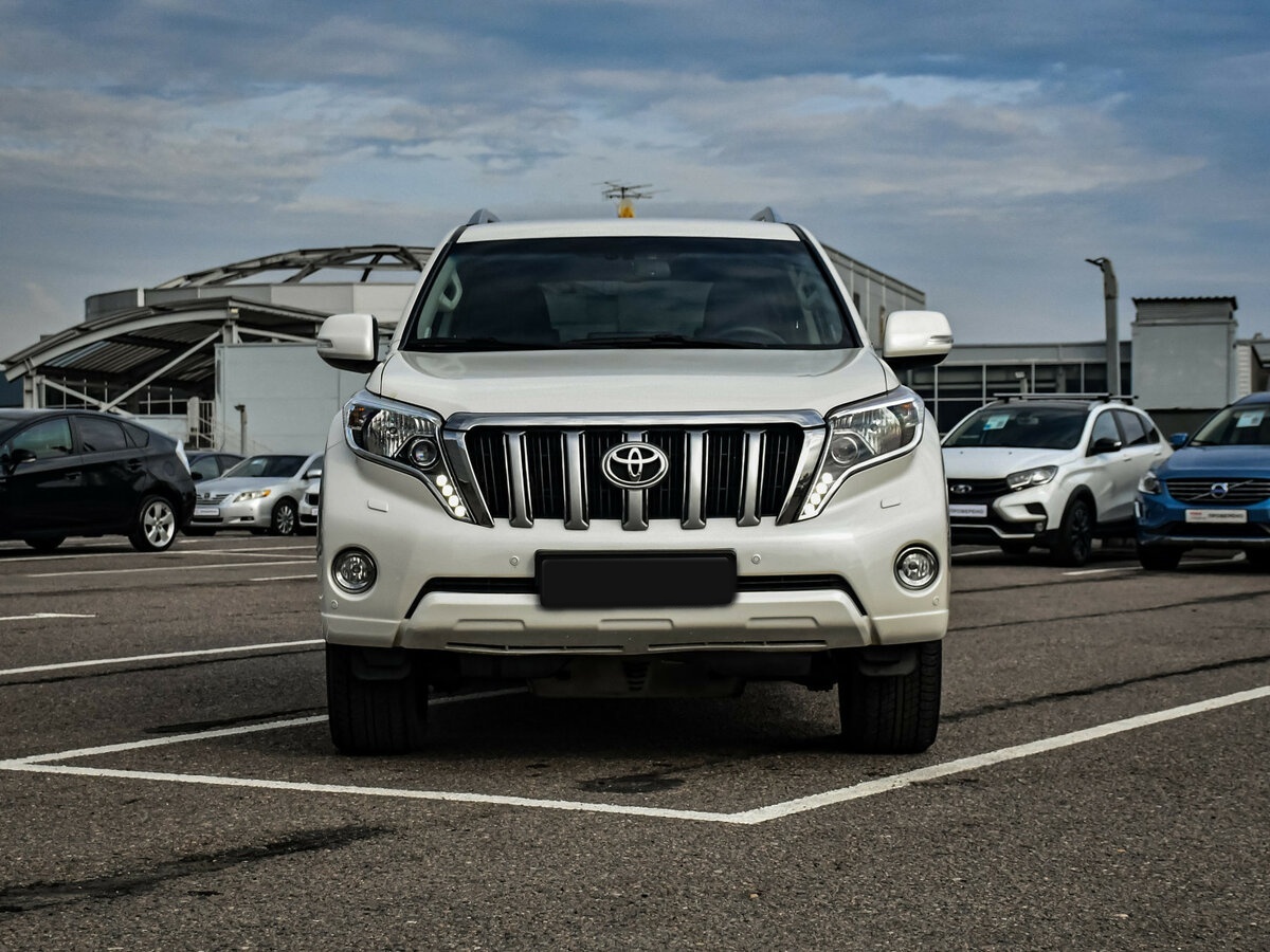 Купить Toyota Land Cruiser Prado 150 Series Рестайлинг 1, 2015, 199 000 км, фото №2