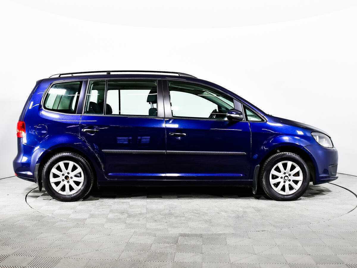 Купить Volkswagen Touran, 2012, 177 813 км, фото №4
