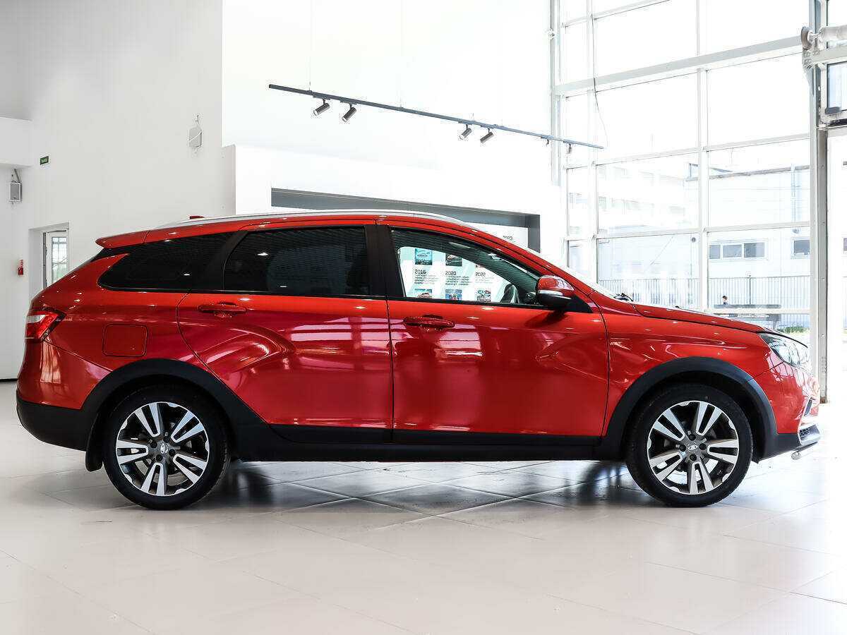 Купить Lada (ВАЗ) Vesta SW Cross, 2019, 129 135 км, фото №4
