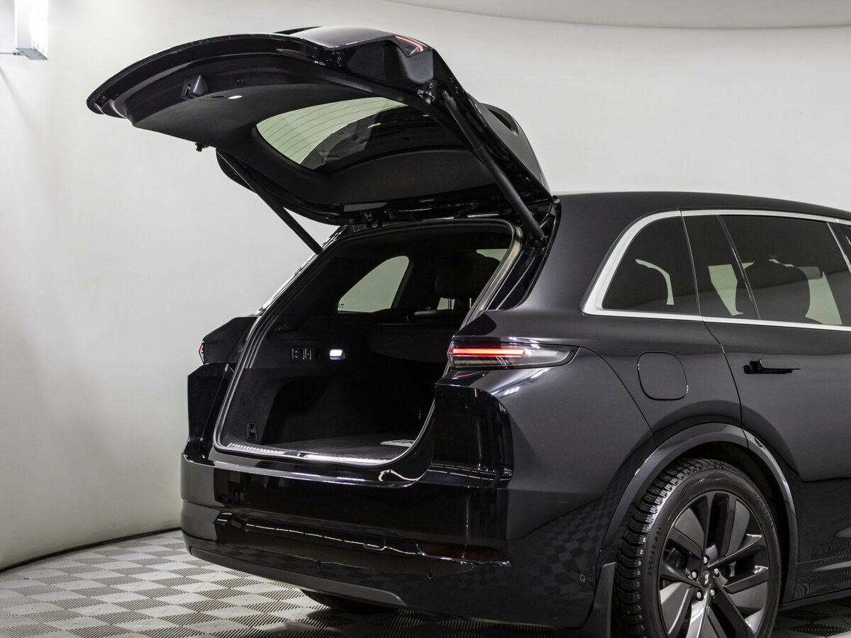Купить Li Auto (Lixiang) L7 52.3 kWh I Рестайлинг, 2024, 16 228 км, фото №18