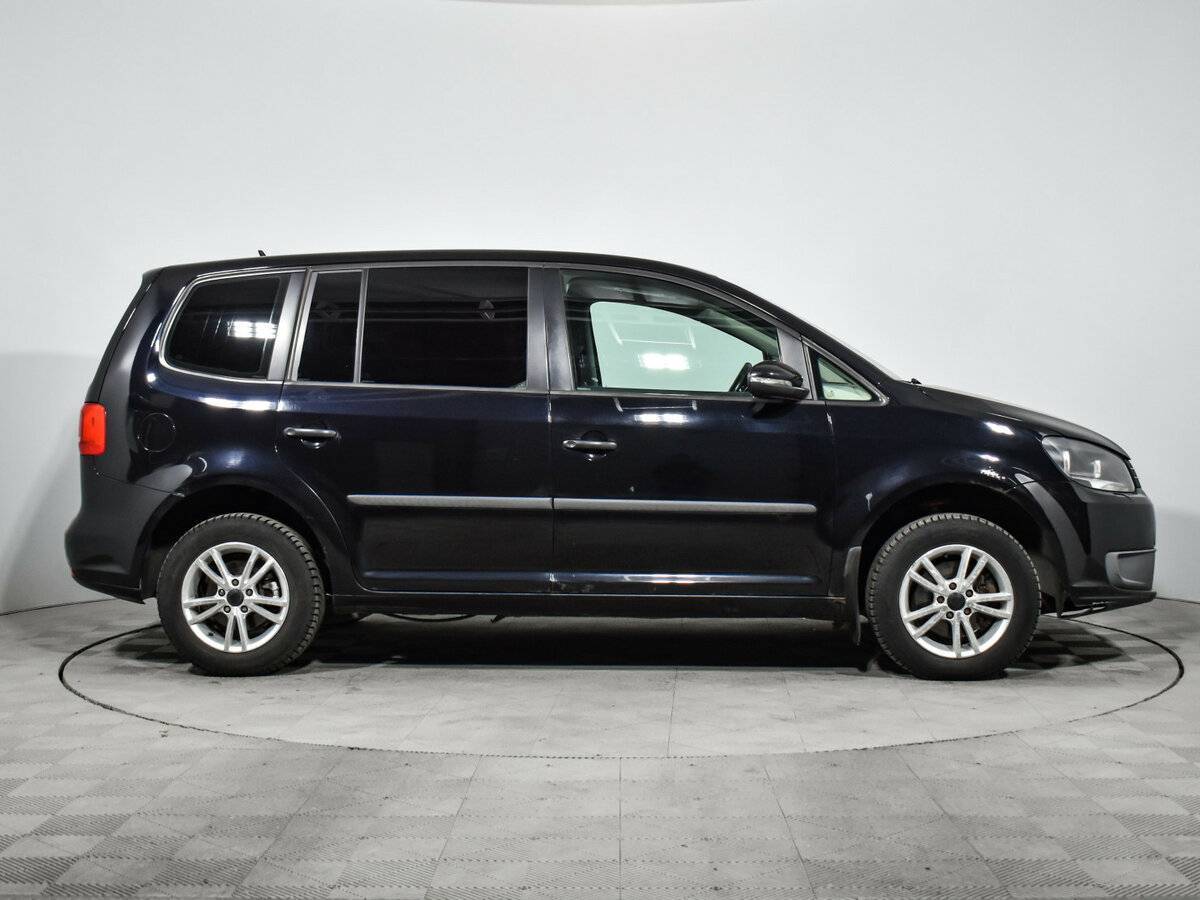 Купить Volkswagen Touran, 2010, 233 470 км, фото №4