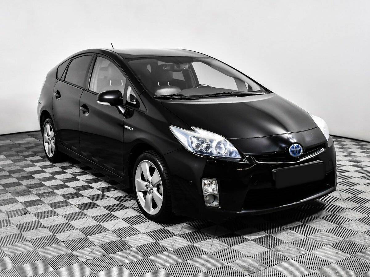 Купить Toyota Prius III (XW30), 2010, 187 000 км, фото №3