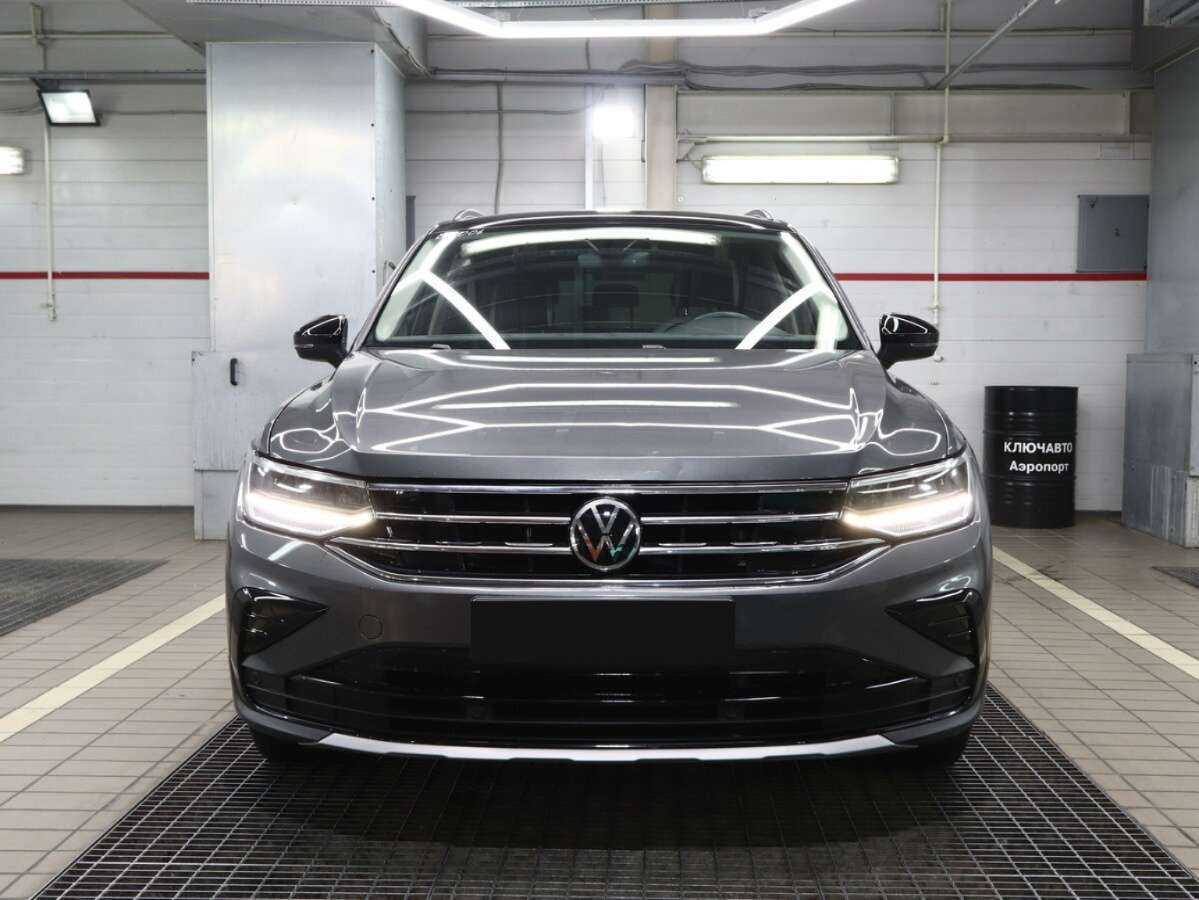 Купить Volkswagen Tiguan, 2021, 48 011 км, фото №3