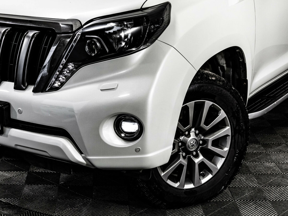 Купить Toyota Land Cruiser Prado 150 Series Рестайлинг 1, 2016, 172 945 км, фото №3