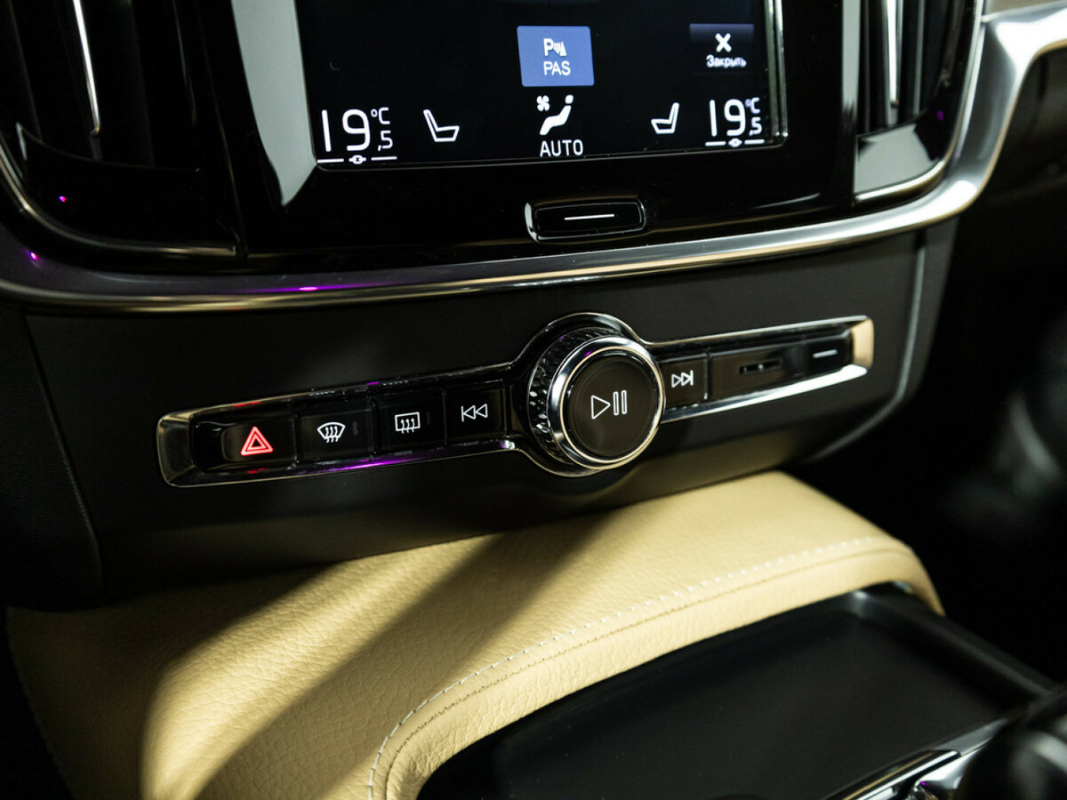 Купить Volvo V90 II, 2018, 146 300 км, фото №17