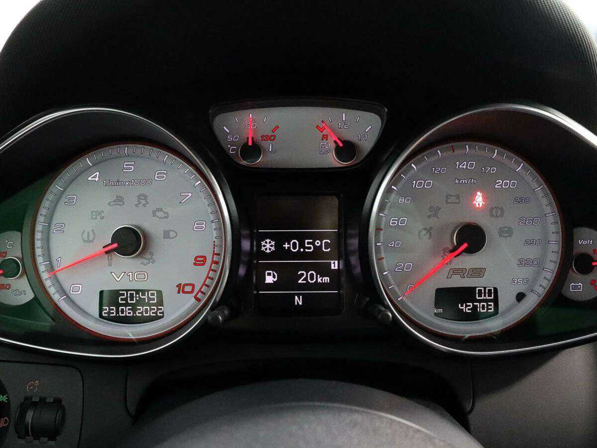 Купить Audi R8 V10, 2012, 42 672 км, фото №8