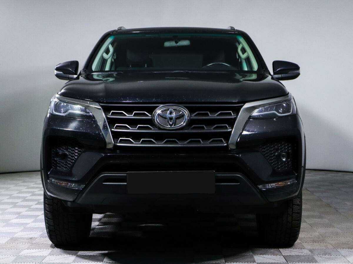 Купить Toyota Fortuner, 2021, 35 642 км, фото №2