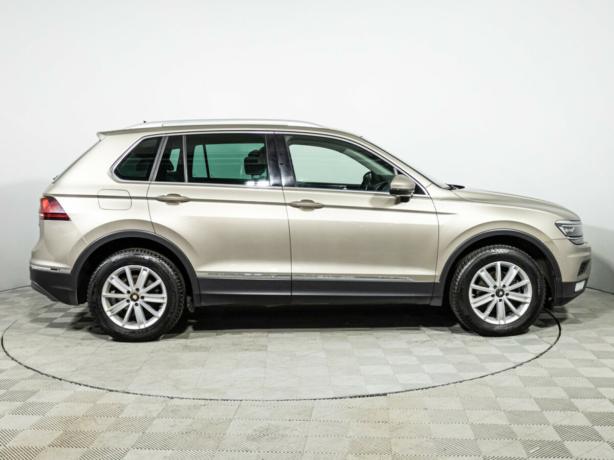 Купить Volkswagen Tiguan II, 2017, 235 698 км, фото №4