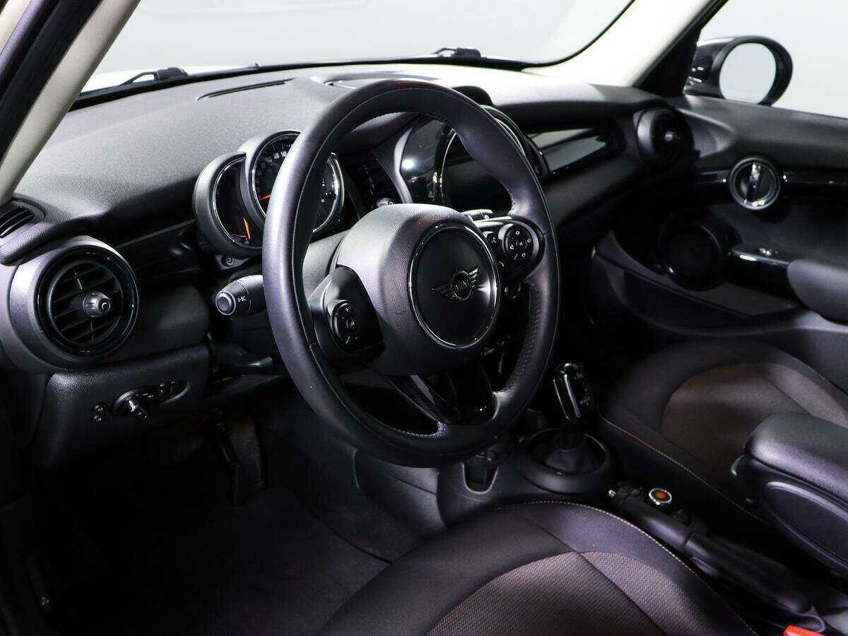 Купить Mini Hatch Cooper, 2019, 24 282 км, фото №13