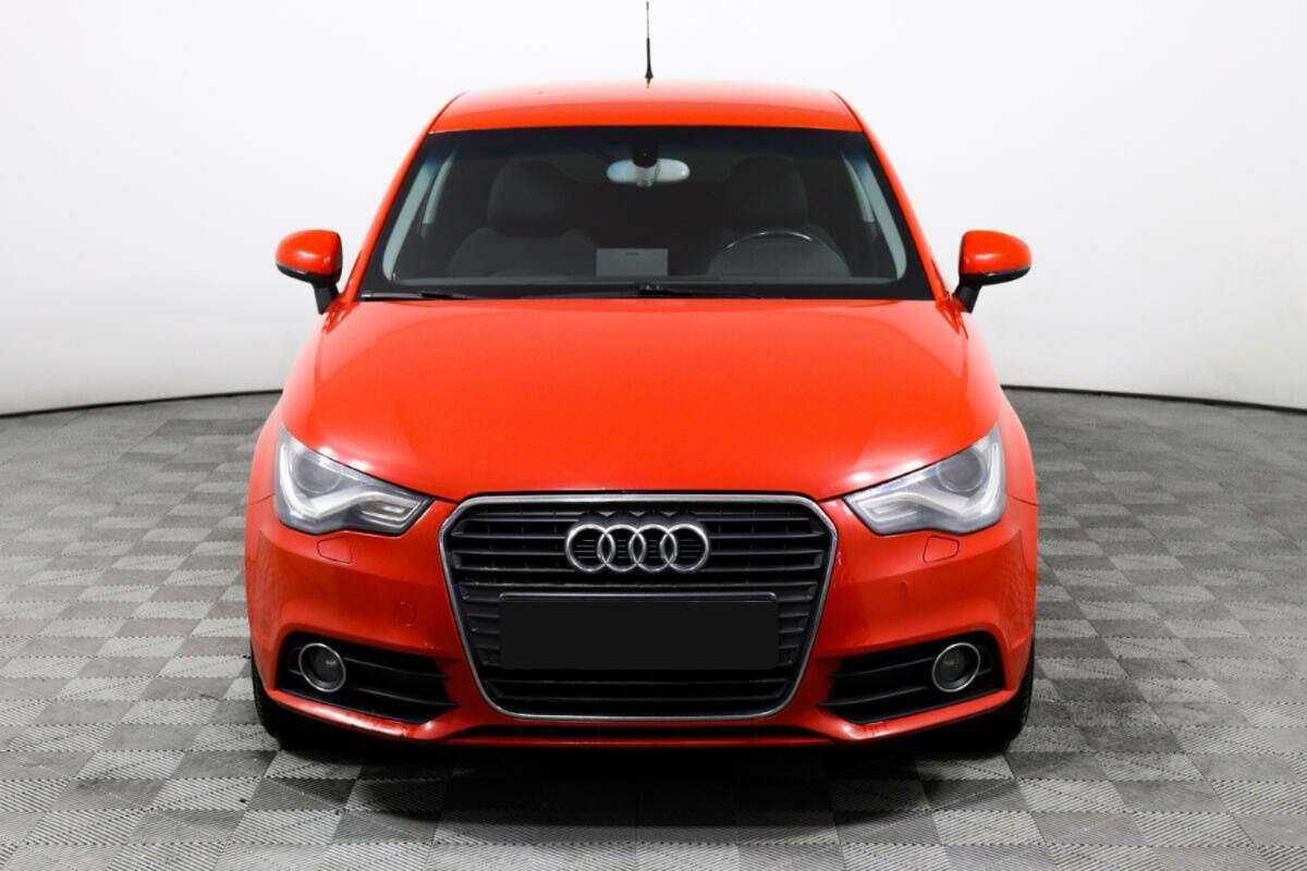 Купить Audi A1, 2010, 199 220 км, фото №2