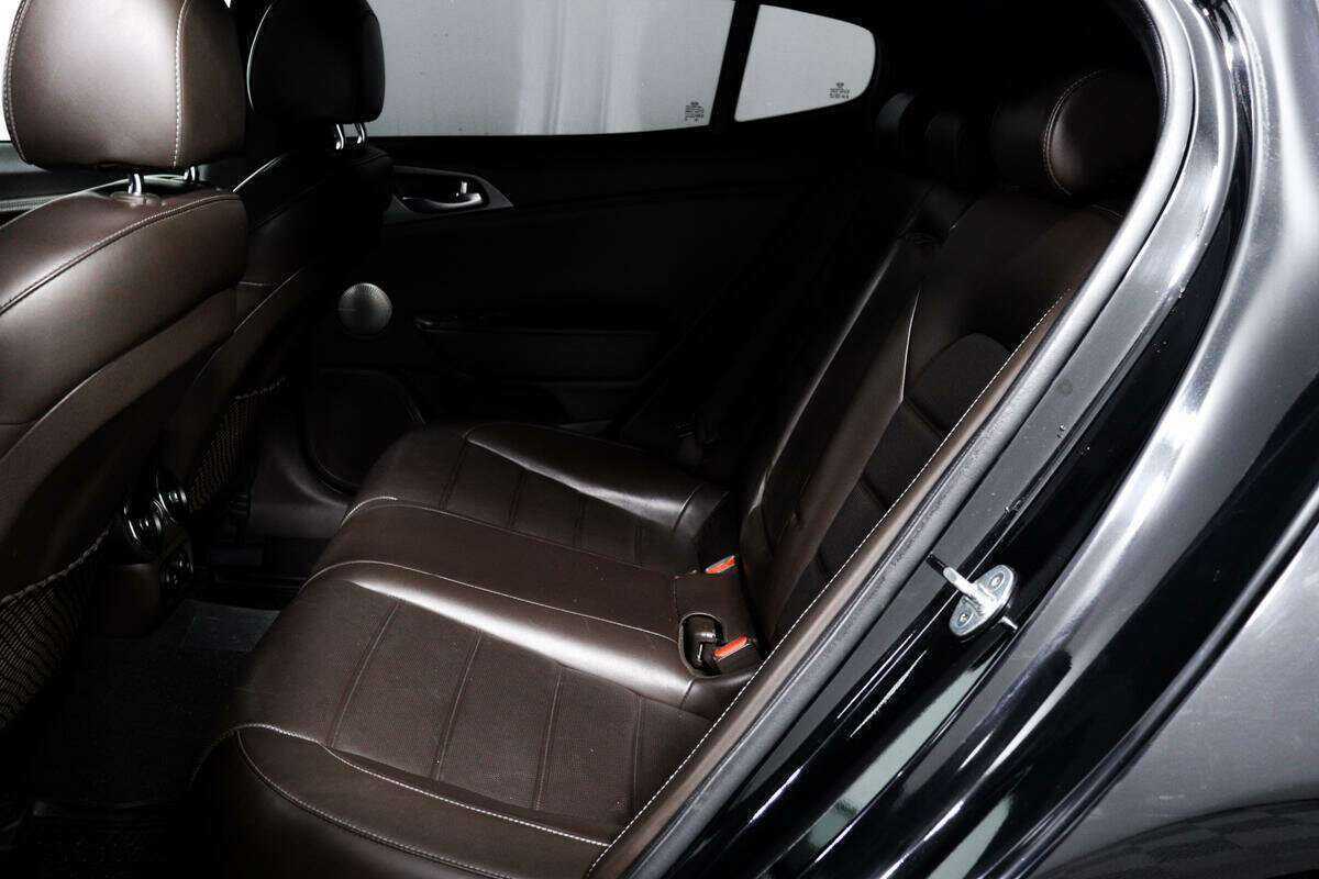 Купить Kia Stinger, 2018, 148 300 км, фото №12