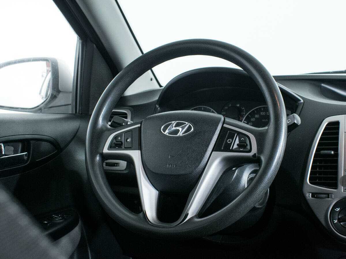 Купить Hyundai i20, 2010, 248 668 км, фото №14