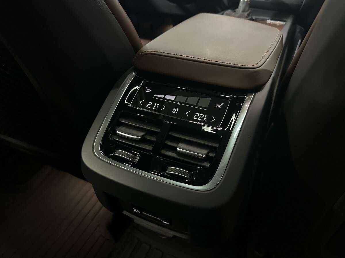 Купить Volvo XC60, 2019, 26 600 км, фото №21