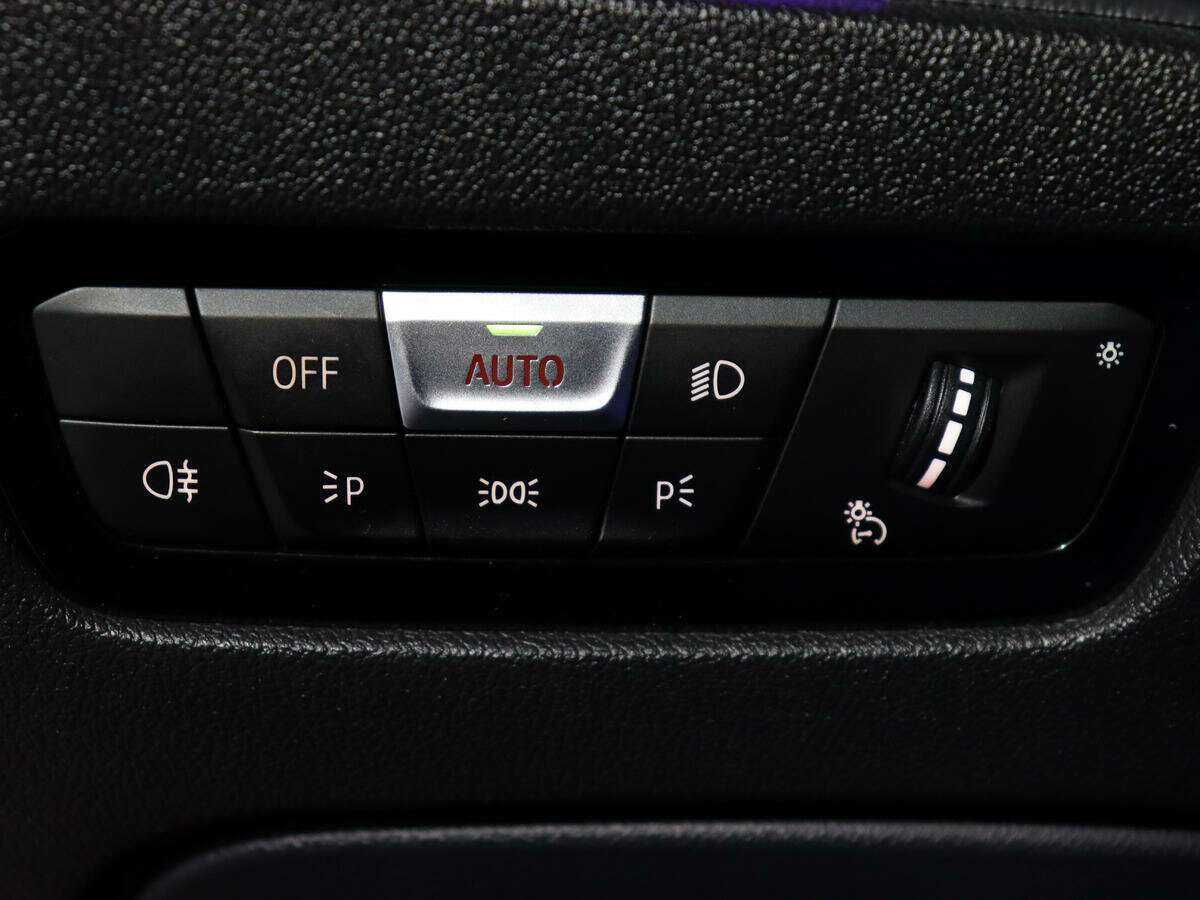 Купить BMW 3 серии 318d, 2019, 86 500 км, фото №18