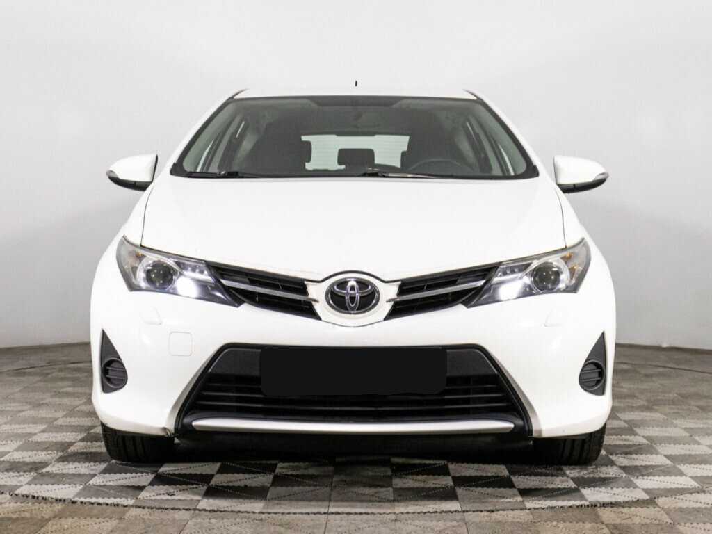 Купить Toyota Auris, 2014, 149 919 км, фото №2