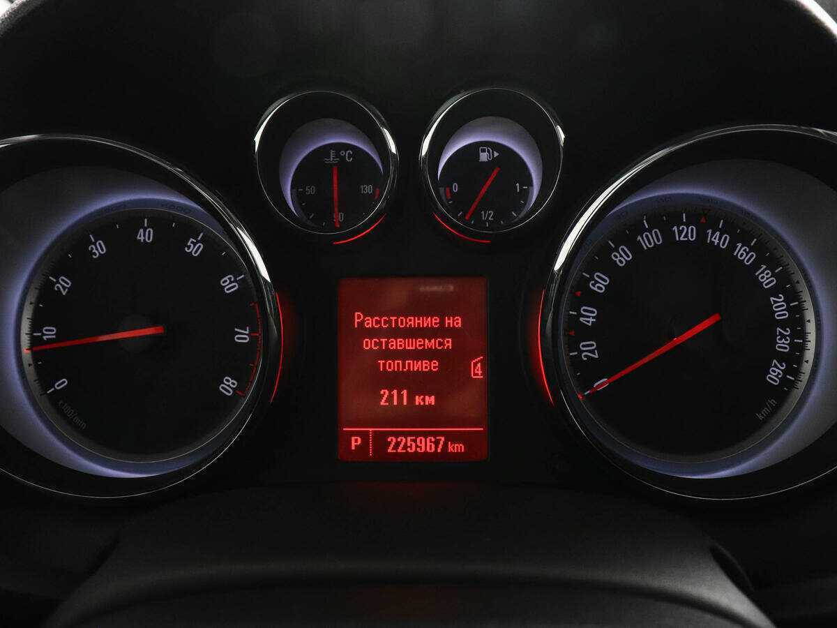 Купить Opel Astra, 2011, 225 817 км, фото №7