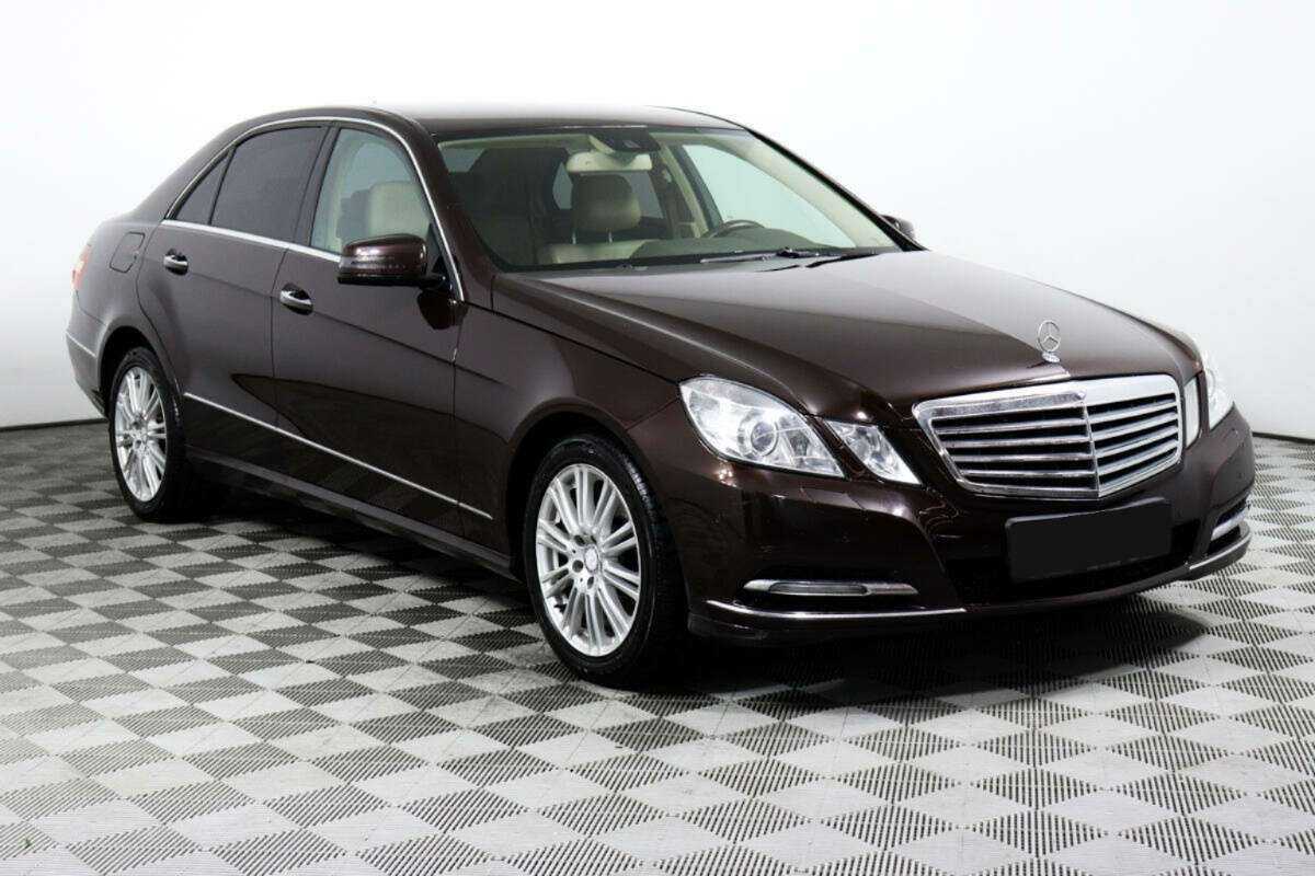 Купить Mercedes-Benz E-Класс 350, 2011, 169 056 км, фото №3