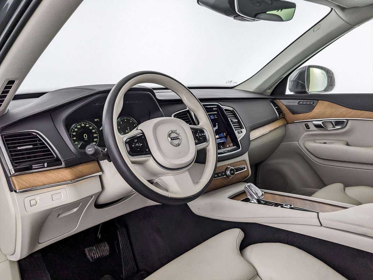 Купить Volvo XC90 B5, 2021, 48 355 км, фото №13
