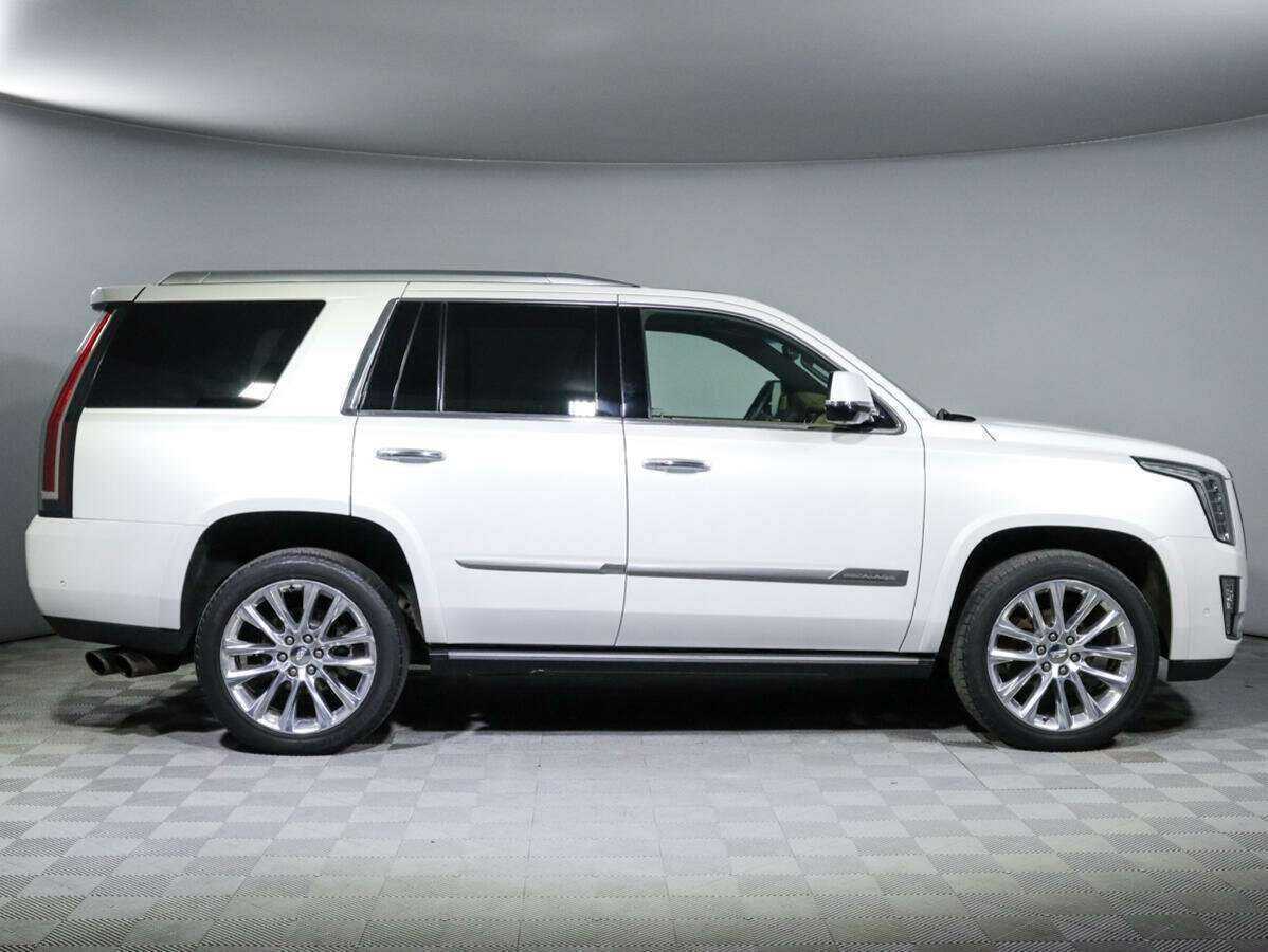 Купить Cadillac Escalade ESV, 2018, 167 637 км, фото №4