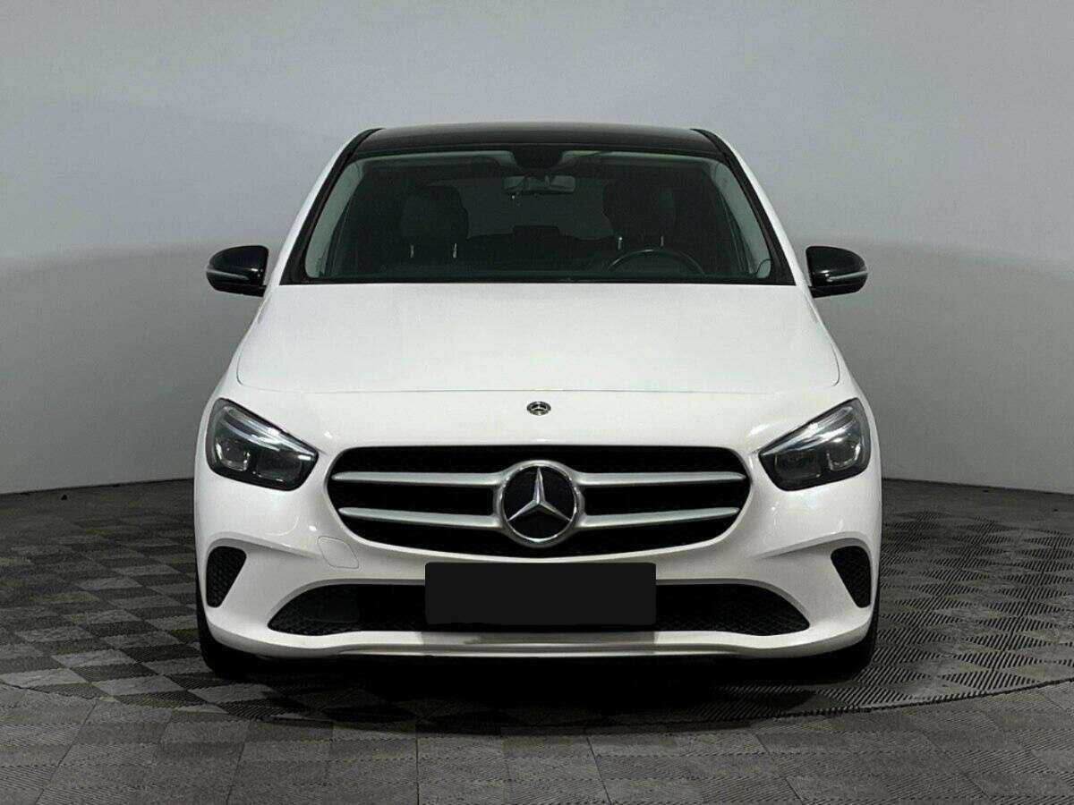 Купить Mercedes-Benz B-Класс 180, 2018, 90 250 км, фото №2