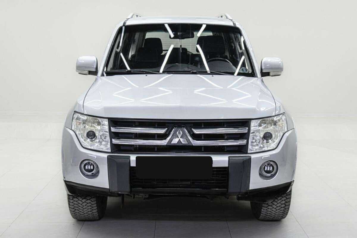 Купить Mitsubishi Pajero, 2011, 176 000 км, фото №2
