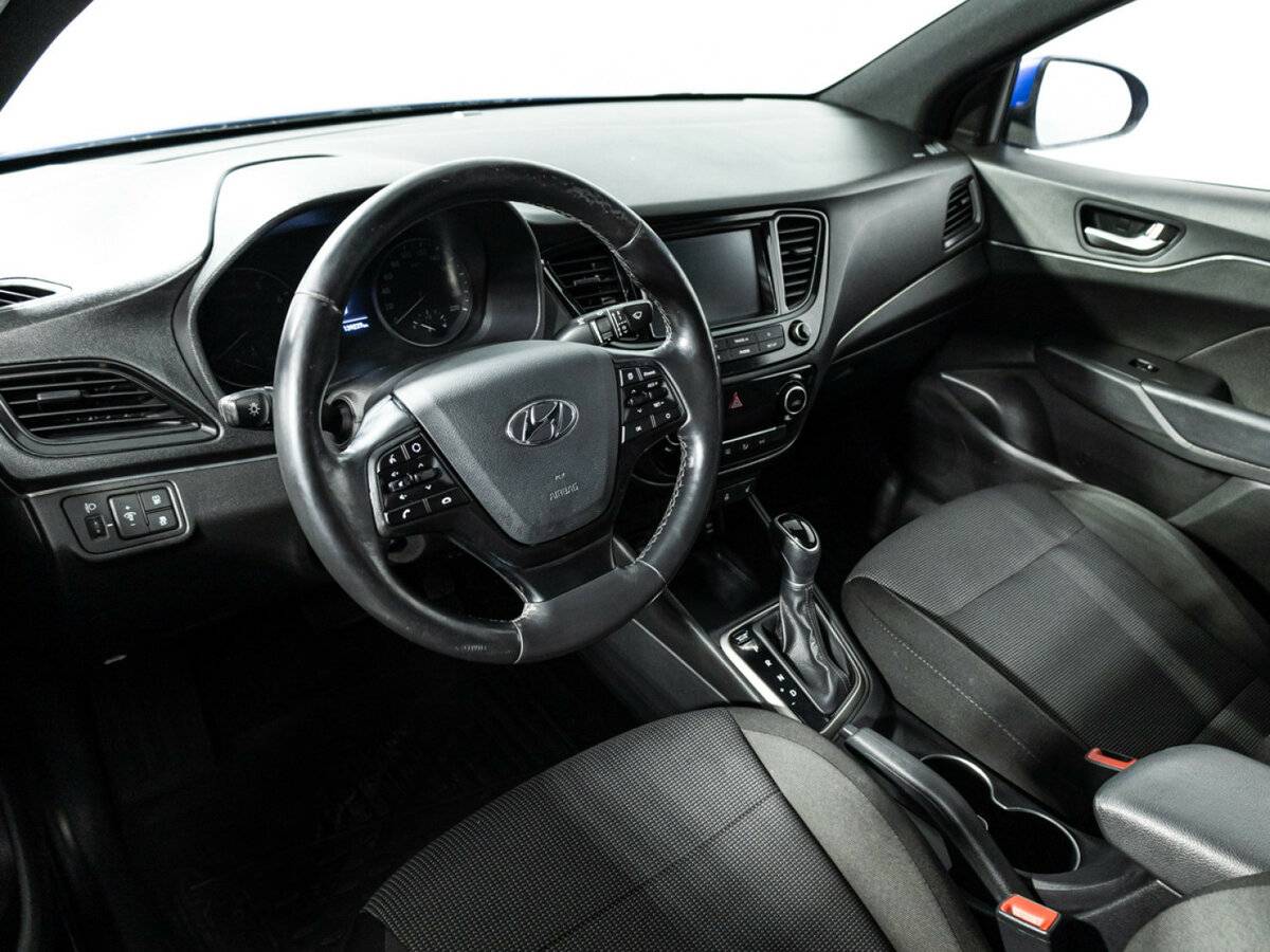 Купить Hyundai Solaris II, 2019, 139 235 км, фото №11