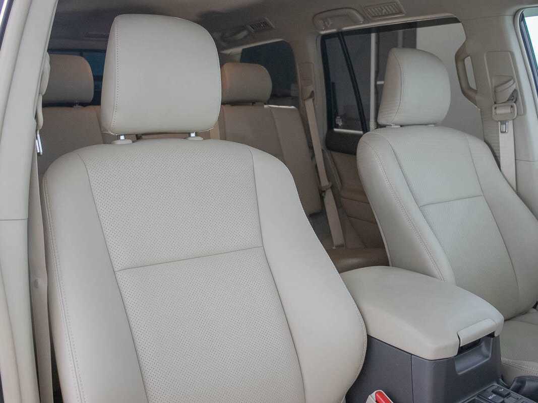 Купить Toyota Land Cruiser Prado, 2022, 17 996 км, фото №12