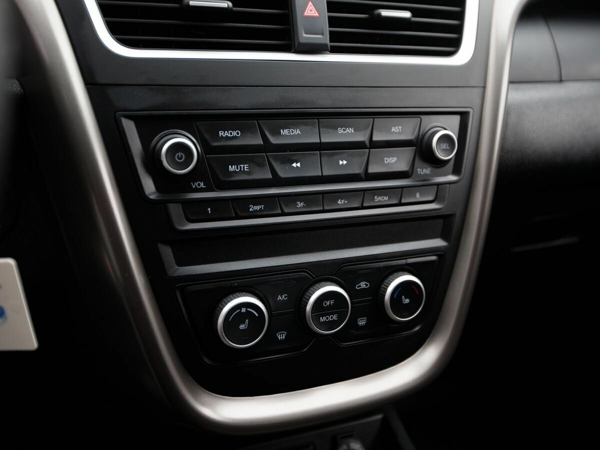 Купить FAW Besturn X80 I Рестайлинг, 2020, 14 634 км, фото №12