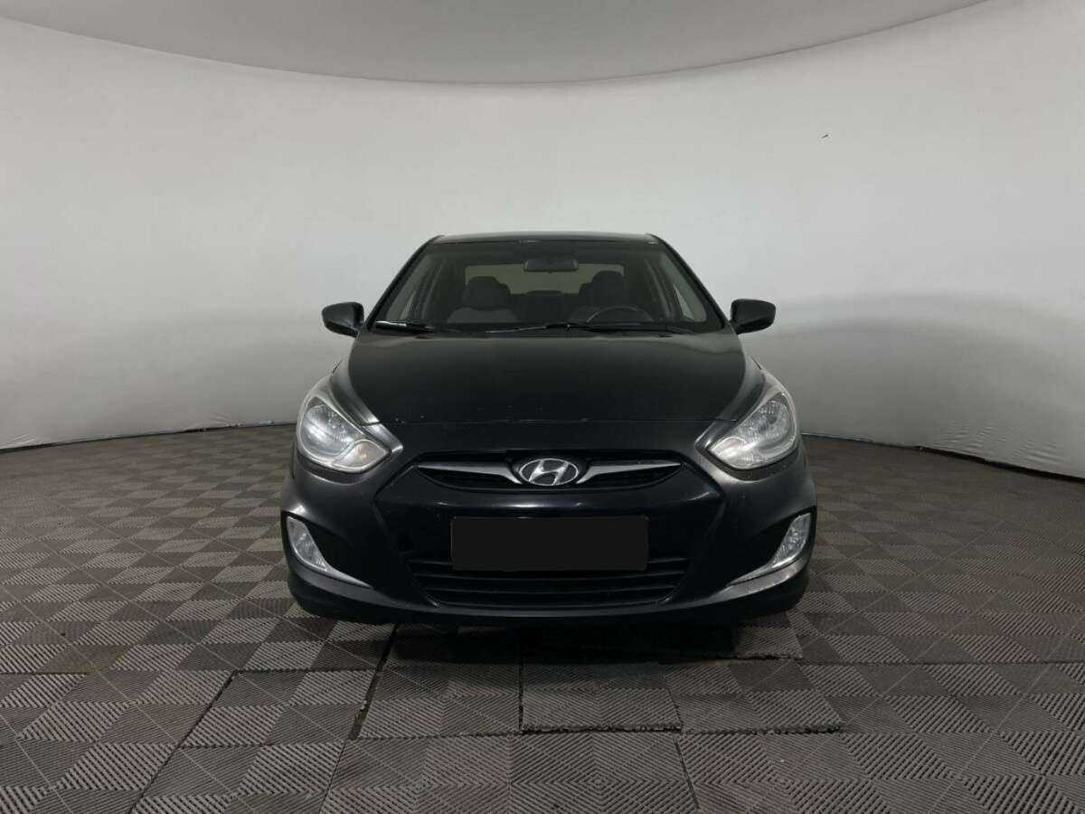 Купить Hyundai Solaris, 2011, 223 502 км, фото №2