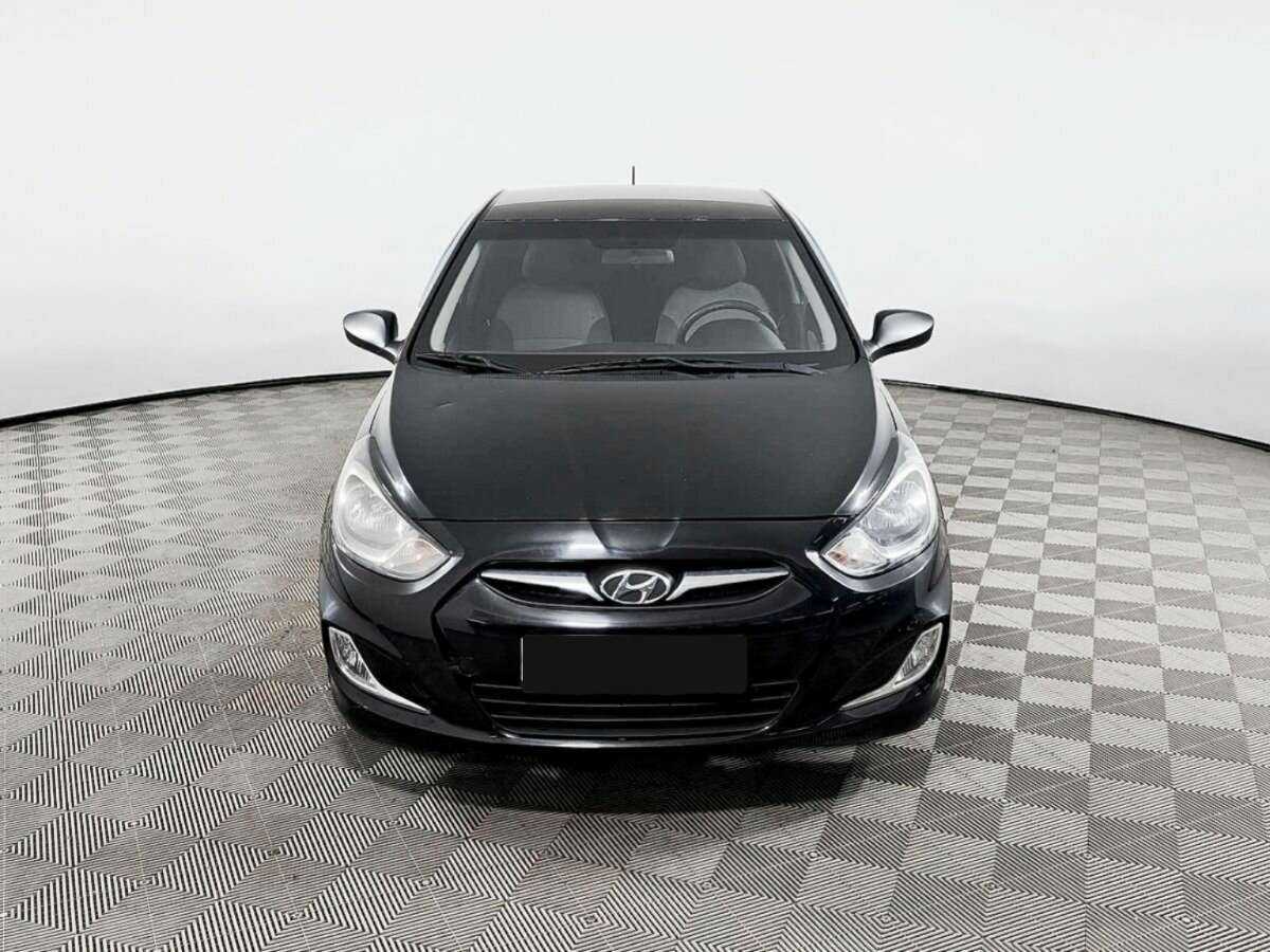 Купить Hyundai Solaris, 2011, 194 110 км, фото №2