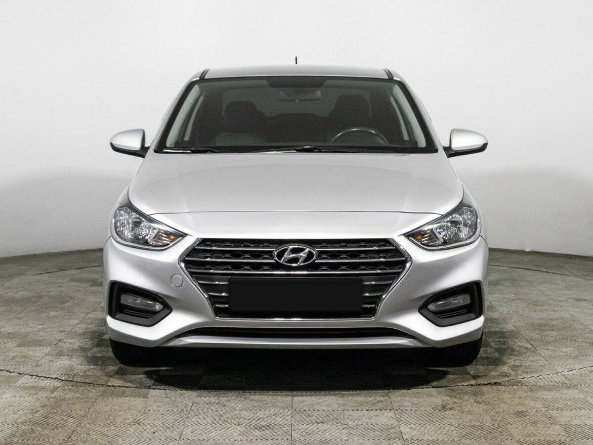 Купить Hyundai Solaris, 2019, 130 736 км, фото №2