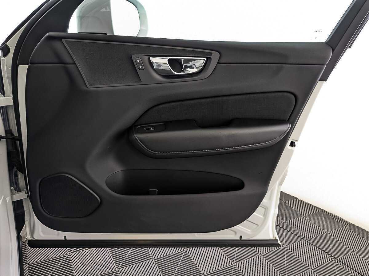 Купить Volvo XC60, 2019, 49 120 км, фото №24
