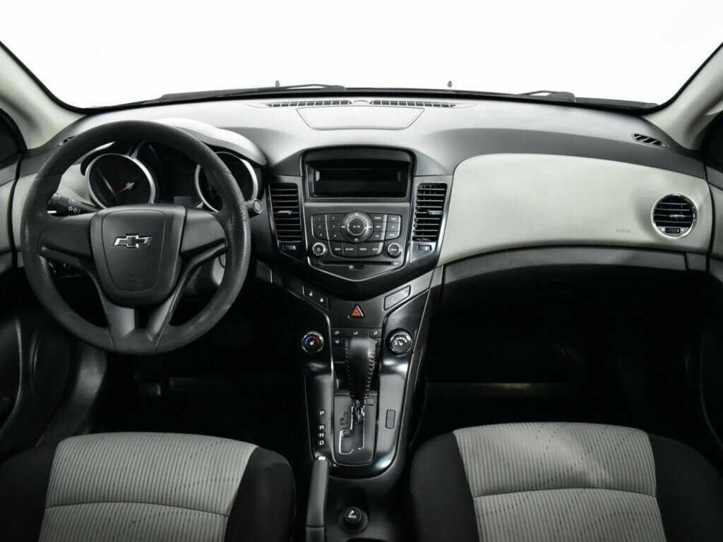 Купить Chevrolet Cruze, 2011, 314 242 км, фото №10