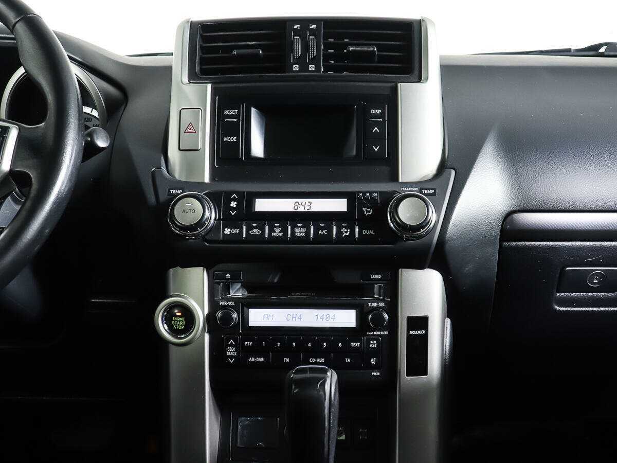 Купить Toyota Land Cruiser Prado, 2010, 102 960 км, фото №12