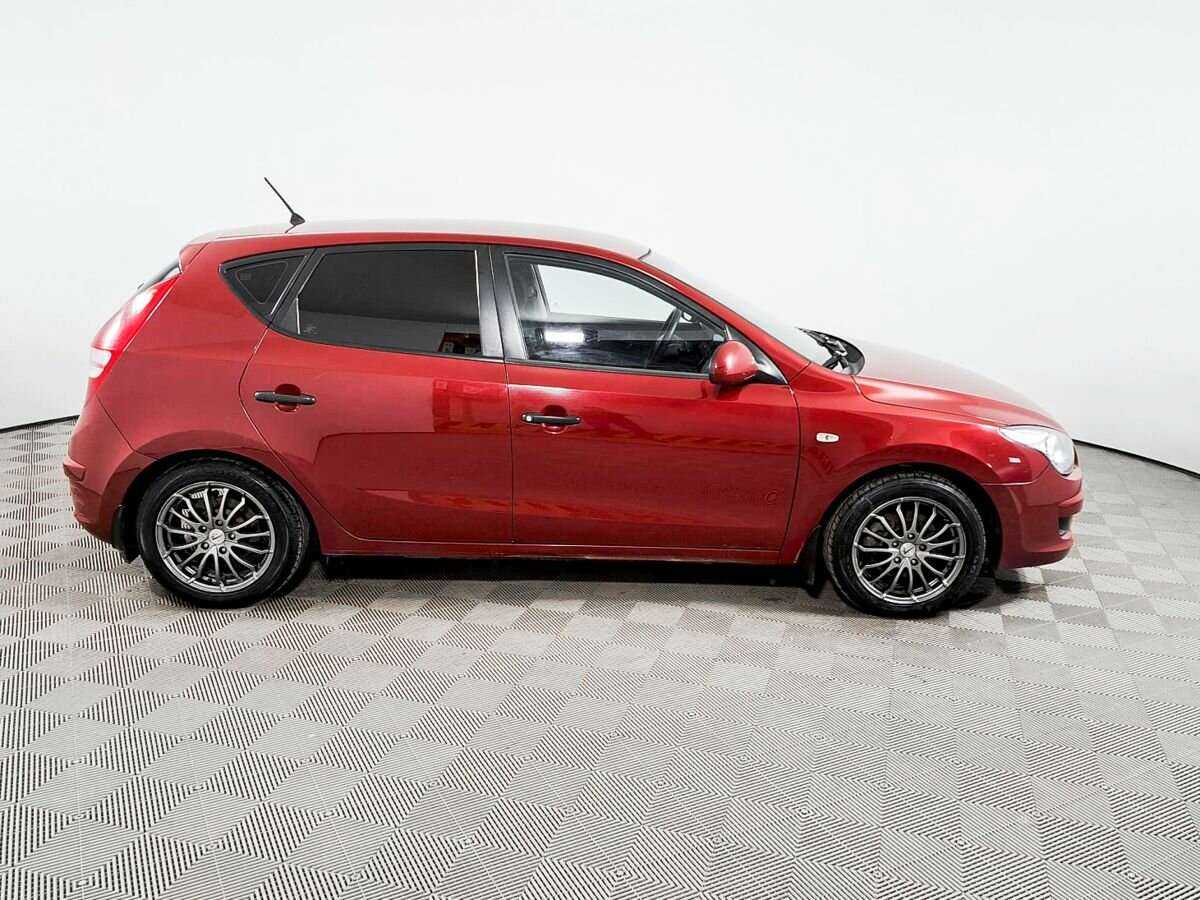 Купить Hyundai i30, 2009, 320 000 км, фото №4