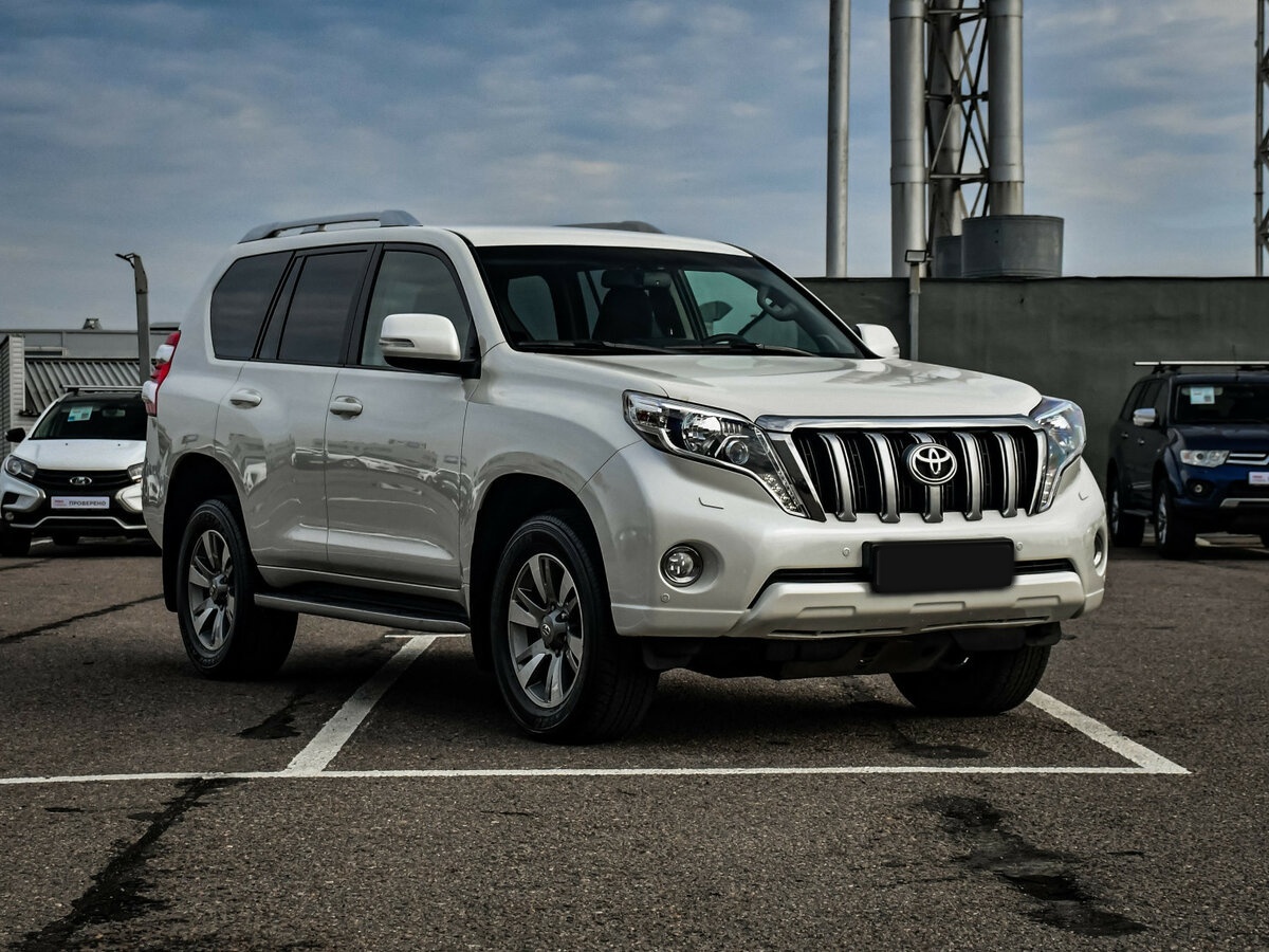 Купить Toyota Land Cruiser Prado 150 Series Рестайлинг 1, 2015, 199 000 км, фото №3