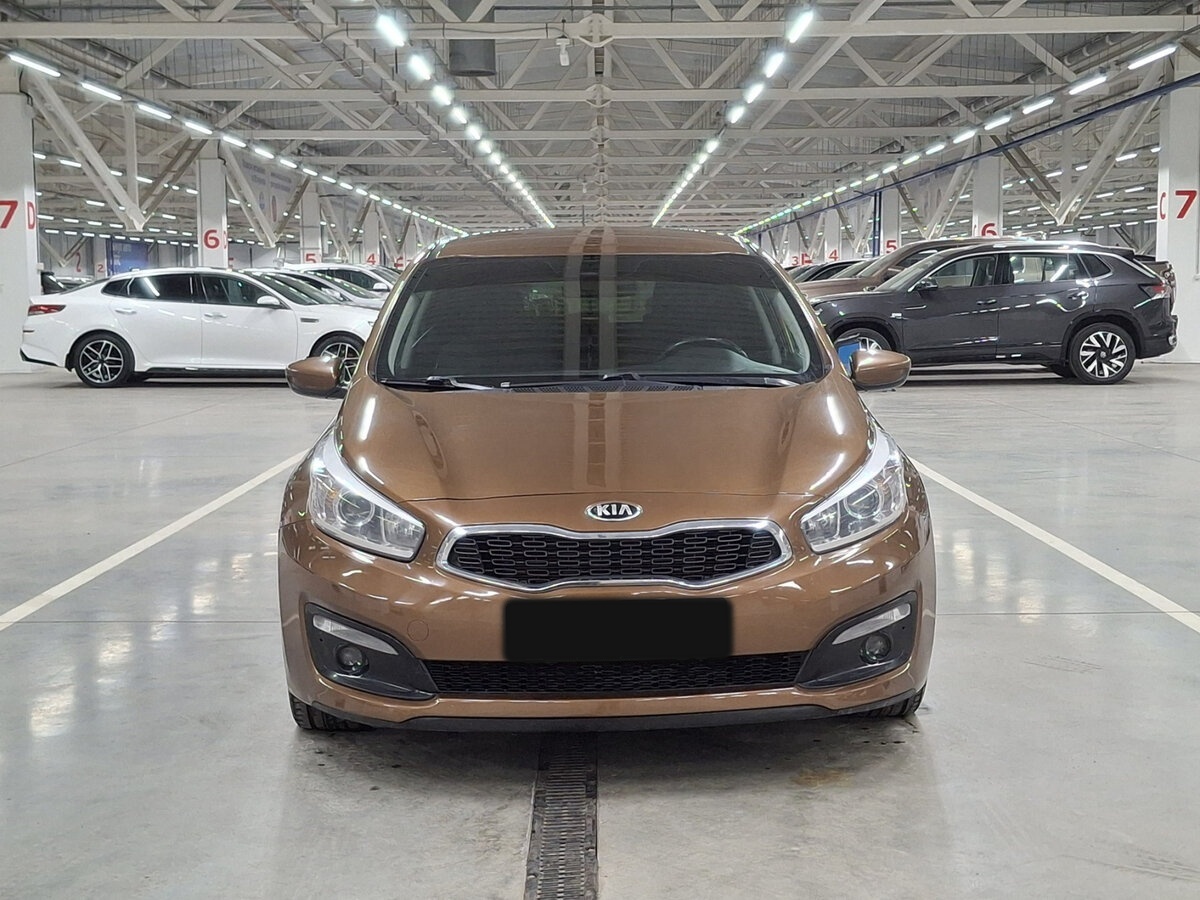 Купить Kia Ceed II Рестайлинг, 2015, 111 891 км, фото №2