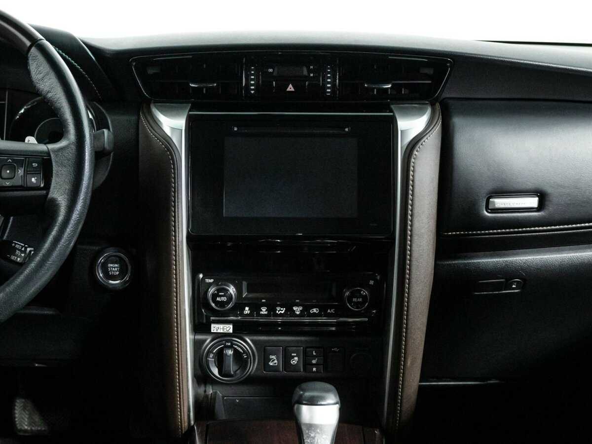 Купить Toyota Fortuner, 2017, 75 000 км, фото №14