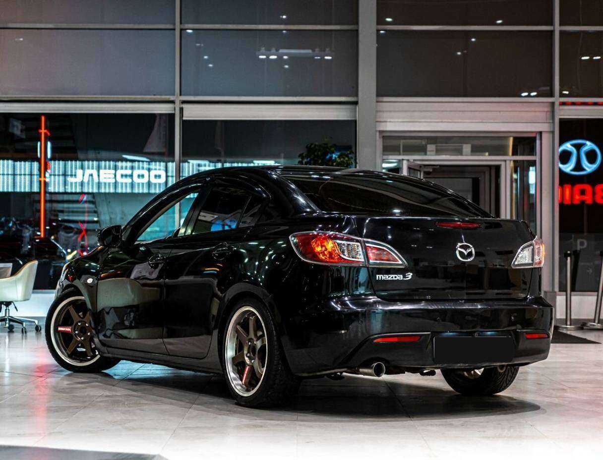 Купить Mazda 3, 2011, 240 702 км, фото №3