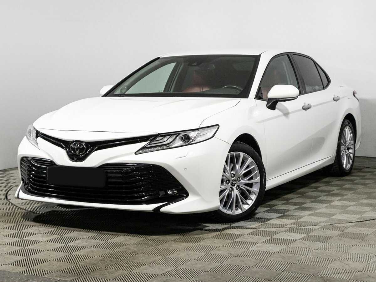 Купить Toyota Camry, 2019, 56 979 км, фото №1